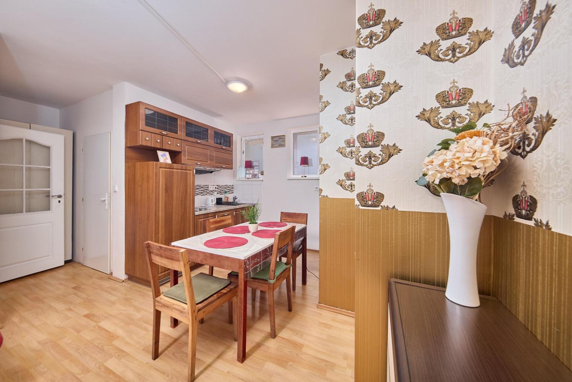 Sweet Apartment Bratislava Buitenkant foto